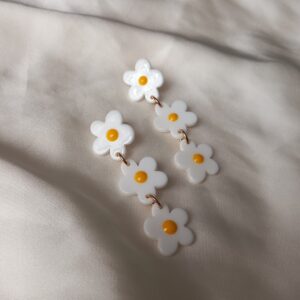 White Daisy Drop Earrings