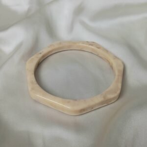 Chunky Resin Cream Bracelet - Chunky Bracelet,Resin Bracelet,White Bracelet,Thick Bracelet,Chunky jewellery,Resin Jewellery,Chunky Bangle