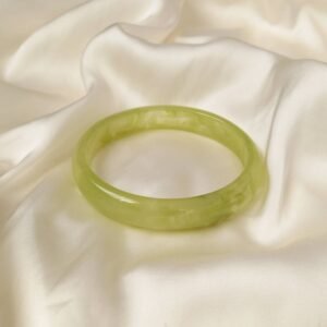 Chunky Green Resin Bracelet - Chunky Bracelet, Resin Bracelet, Lime Green Bracelet, Thick Bracelet, Chunky jewellery, Resin Jewellery