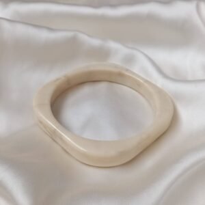 Chunky Square Resin Cream Bracelet - Chunky Bracelet,Resin Bracelet,White Bracelet,Chunky jewellery,Resin Jewellery,Chunky Bangle