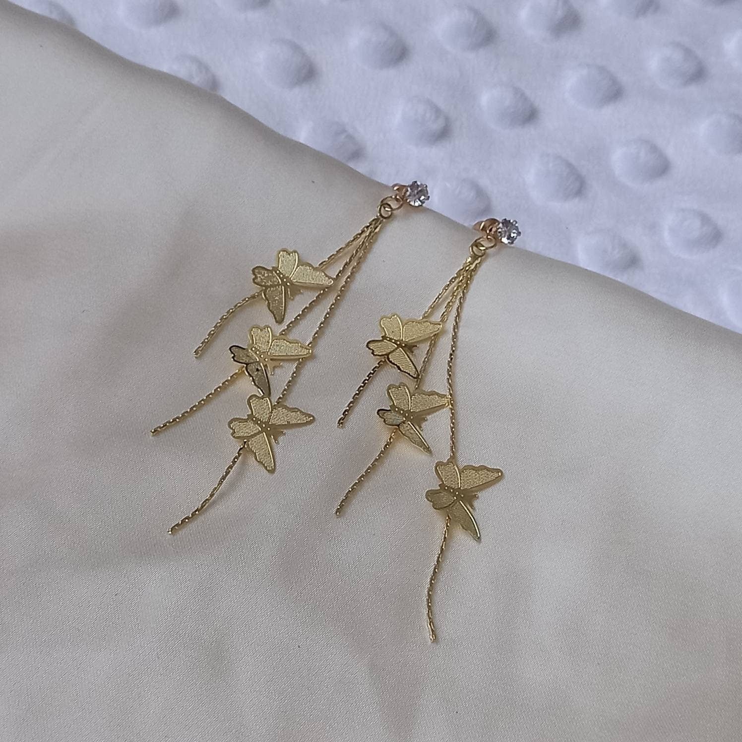 Gold earrings