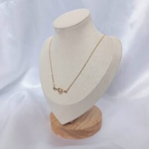 Gold Knot Chain Necklace - Gold Necklaces In The UK,Gold Jewellery In The UK,Knot Necklace,Knot Jewellery,Fine Gold Necklace,Fine Chain